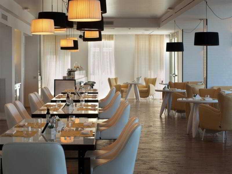 Bar/Salón Excelsior Hotel SPA Lido Preferred Hotels & Resort