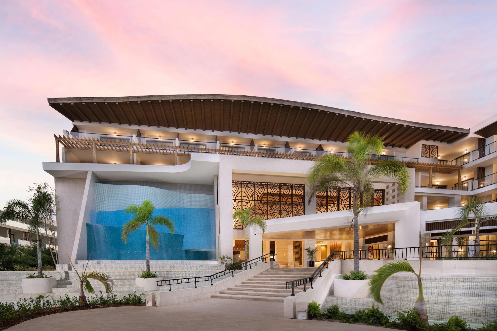 Vista Exterior Serenade All Suites - Adults Only Resort