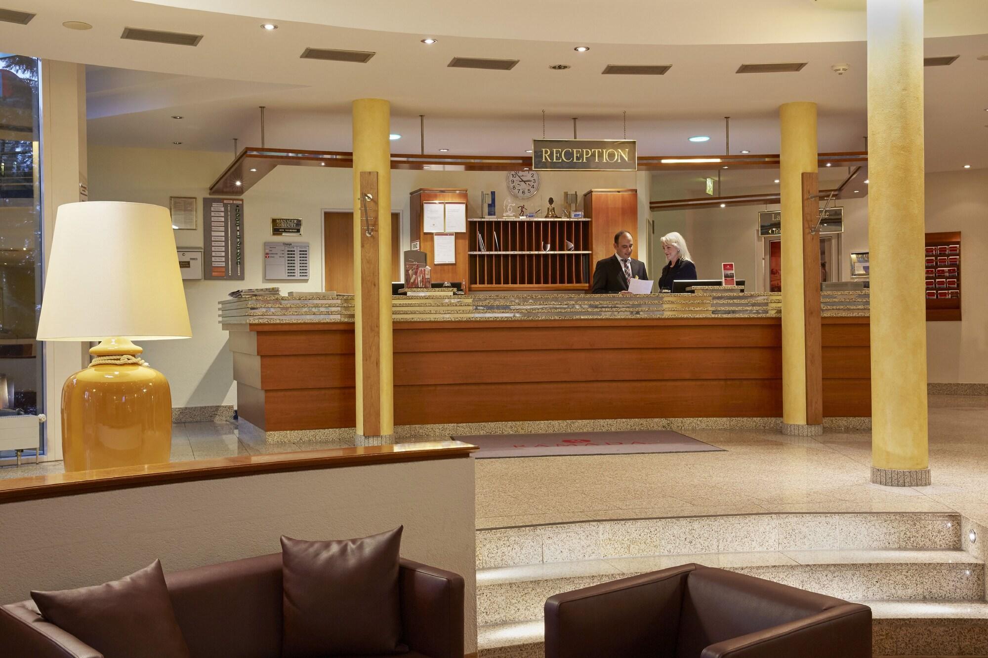 Vista Lobby ACHAT Hotel Magdeburg