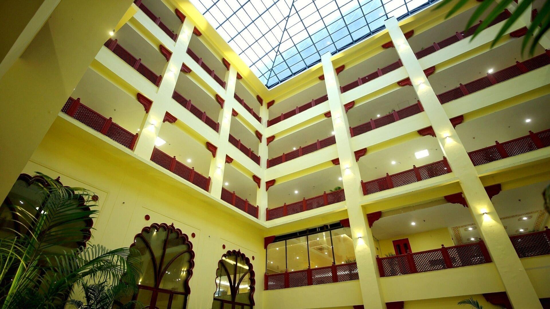 Vista Lobby Hotel Ranavilas Palace