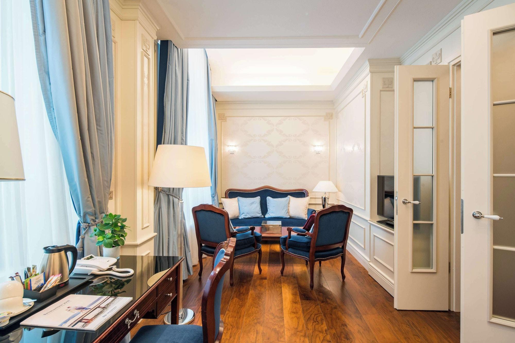 Set de Habitación Best Western Plus Hotel StadtPalais