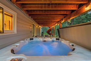 Alquiler Vacacional - Mountain View, 5 King Beds, Arcade Games, 9 Ft Tube Slide, Hot Tub