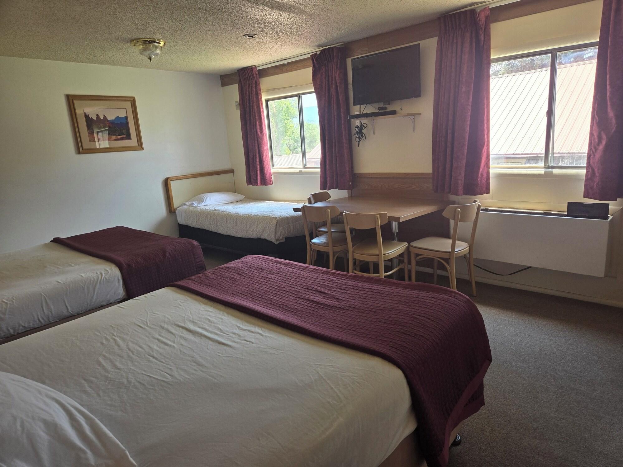 Comodidades del Alojamiento Hatch Station Motel and Restaurant