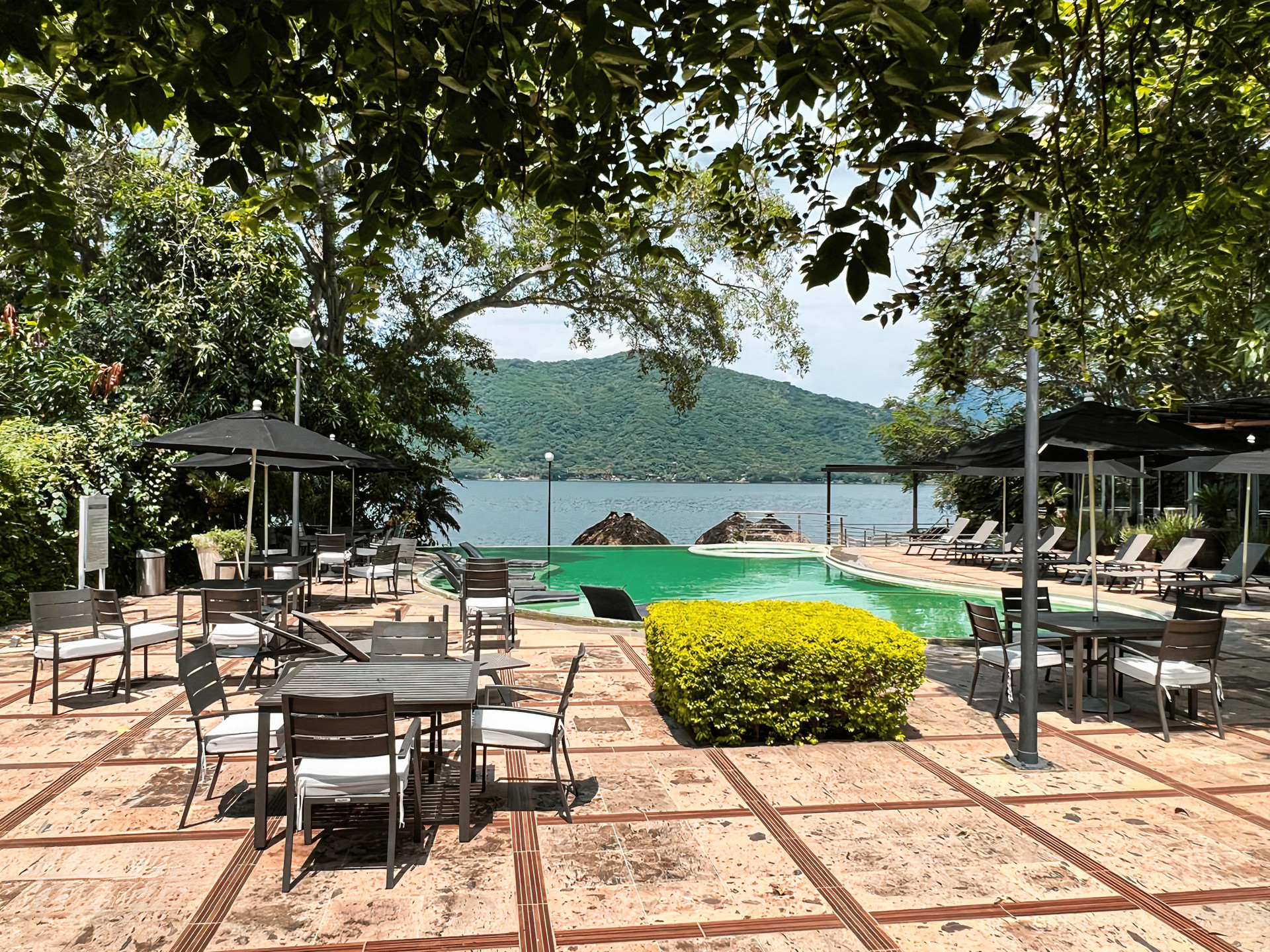 Vista Piscina Yemaya Club