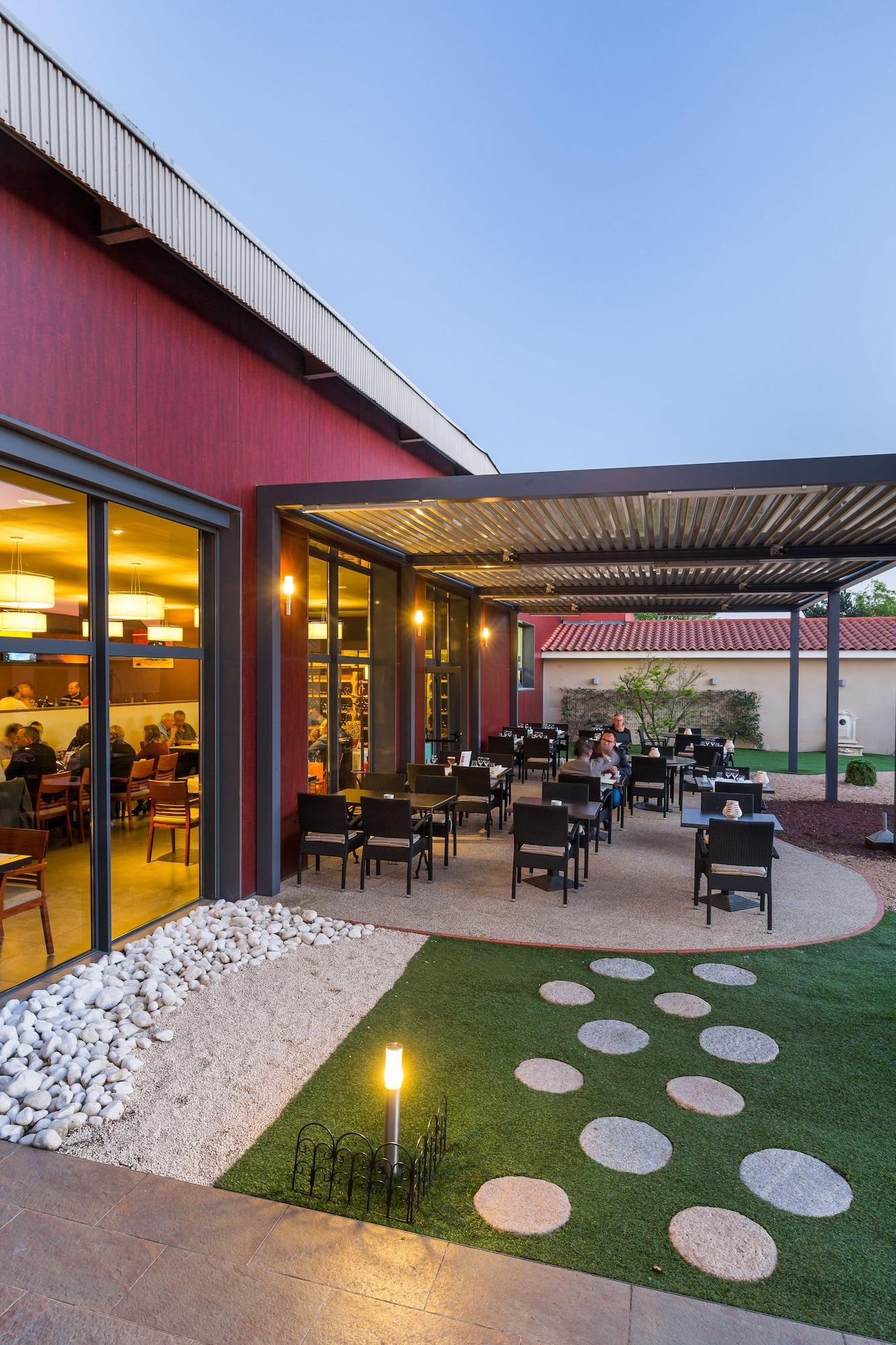 Vista Exterior Gatsby Hotel & Restaurant by Happyculture