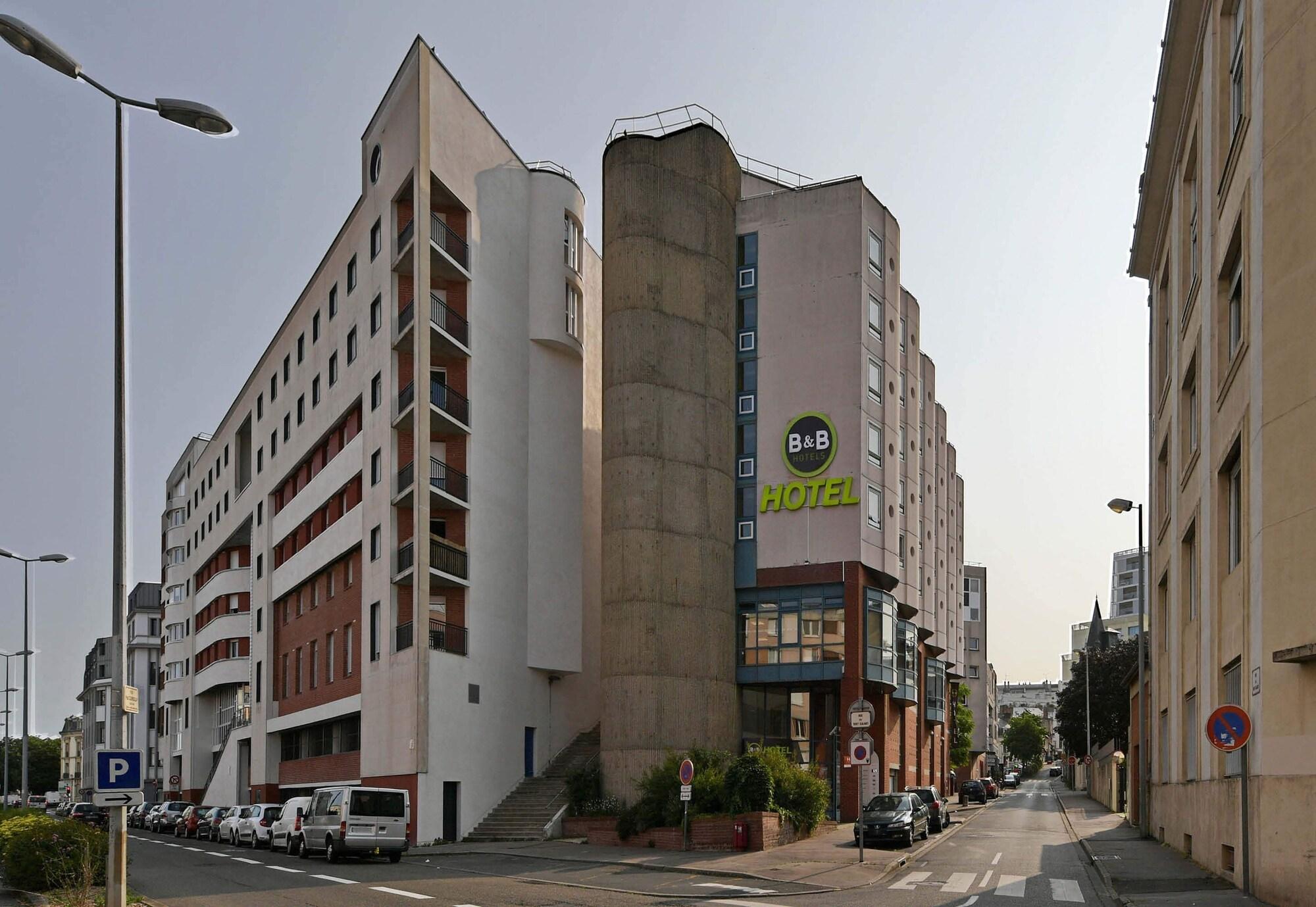 Vista Exterior B&B HOTEL LE MANS Centre