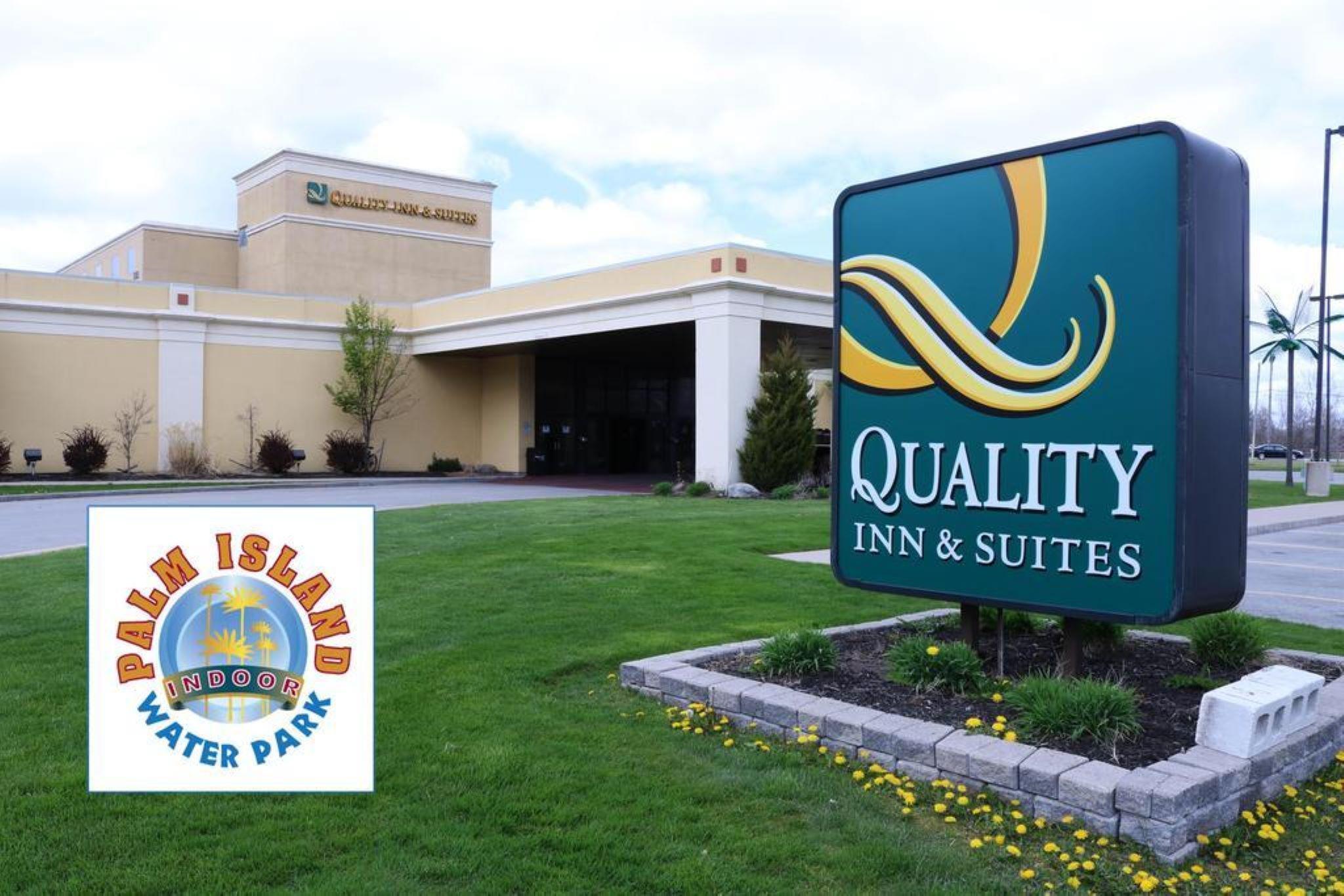 Vista Exterior Quality Inn & Suites Palm Island Indoor Waterpark