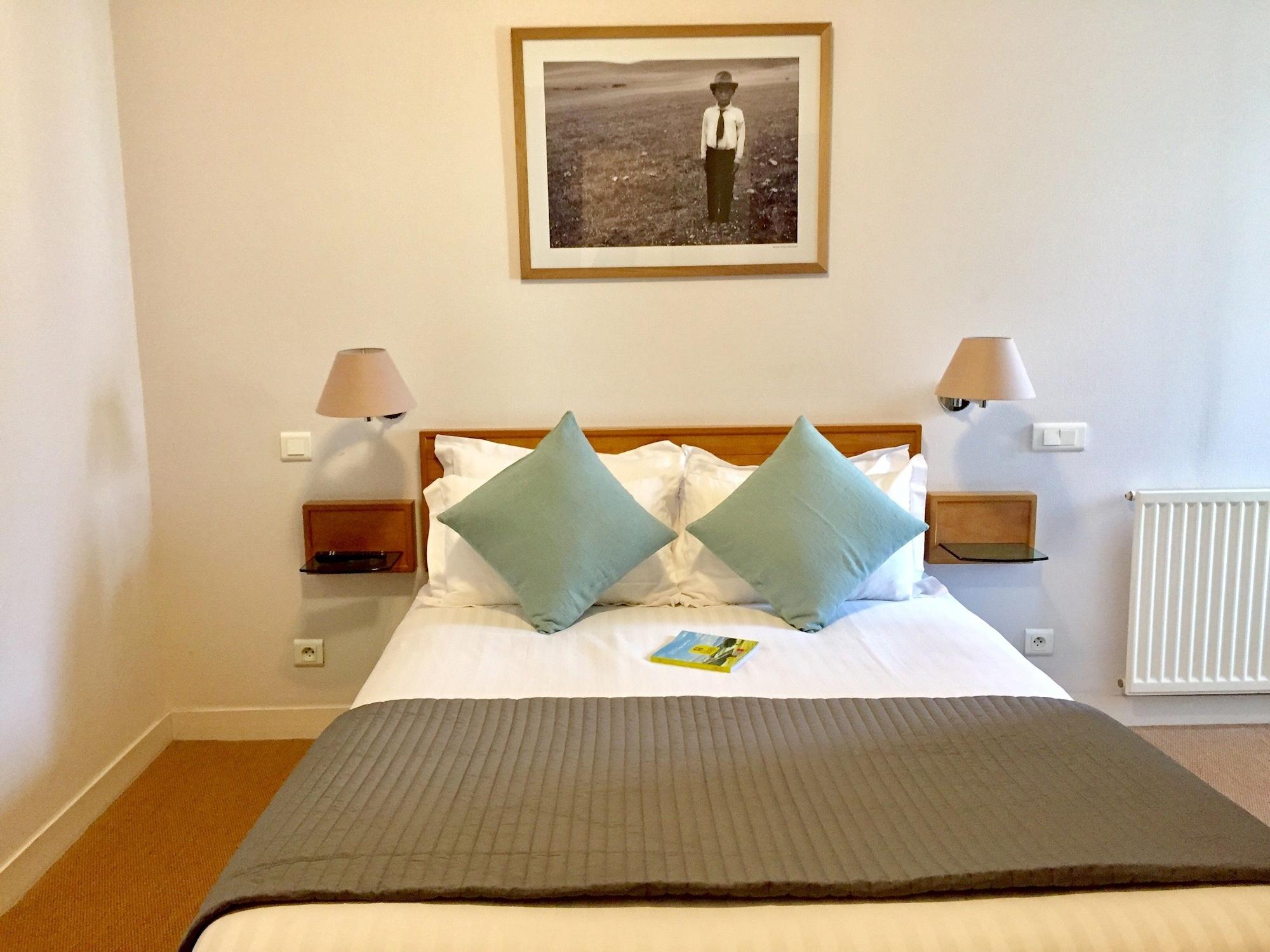 Varios Hotel des Voyageurs