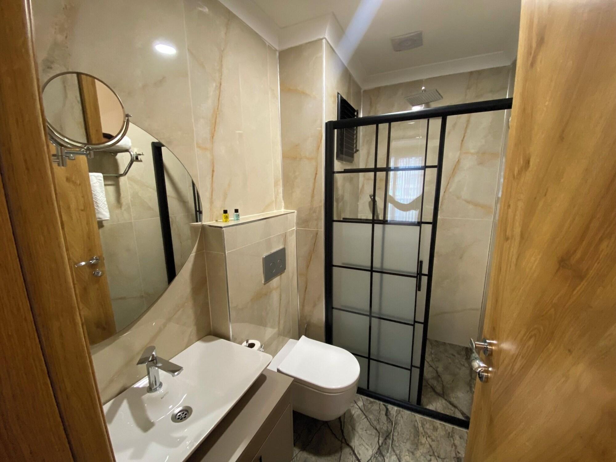 Equipamiento de Habitación Rena Grand Residence & Suite