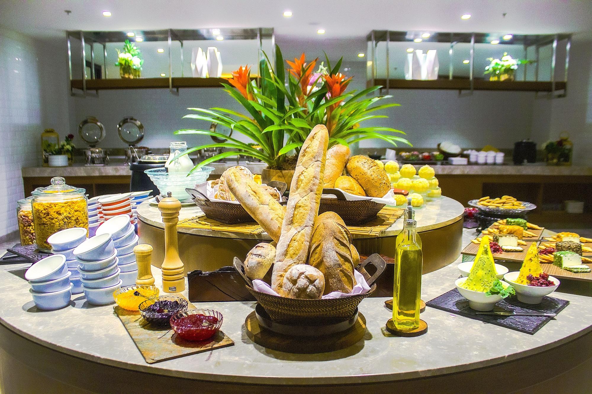 Restaurant Hotel Lucky Chinatown Binondo Manila