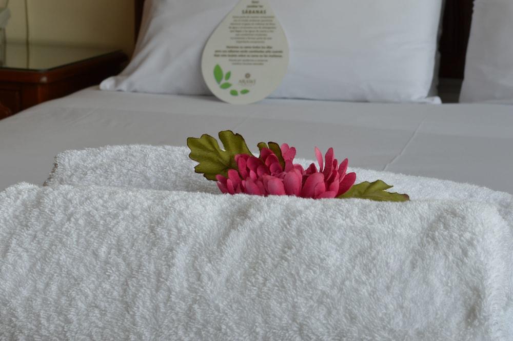 Set de Habitación Arawi Pastoruri Hotel