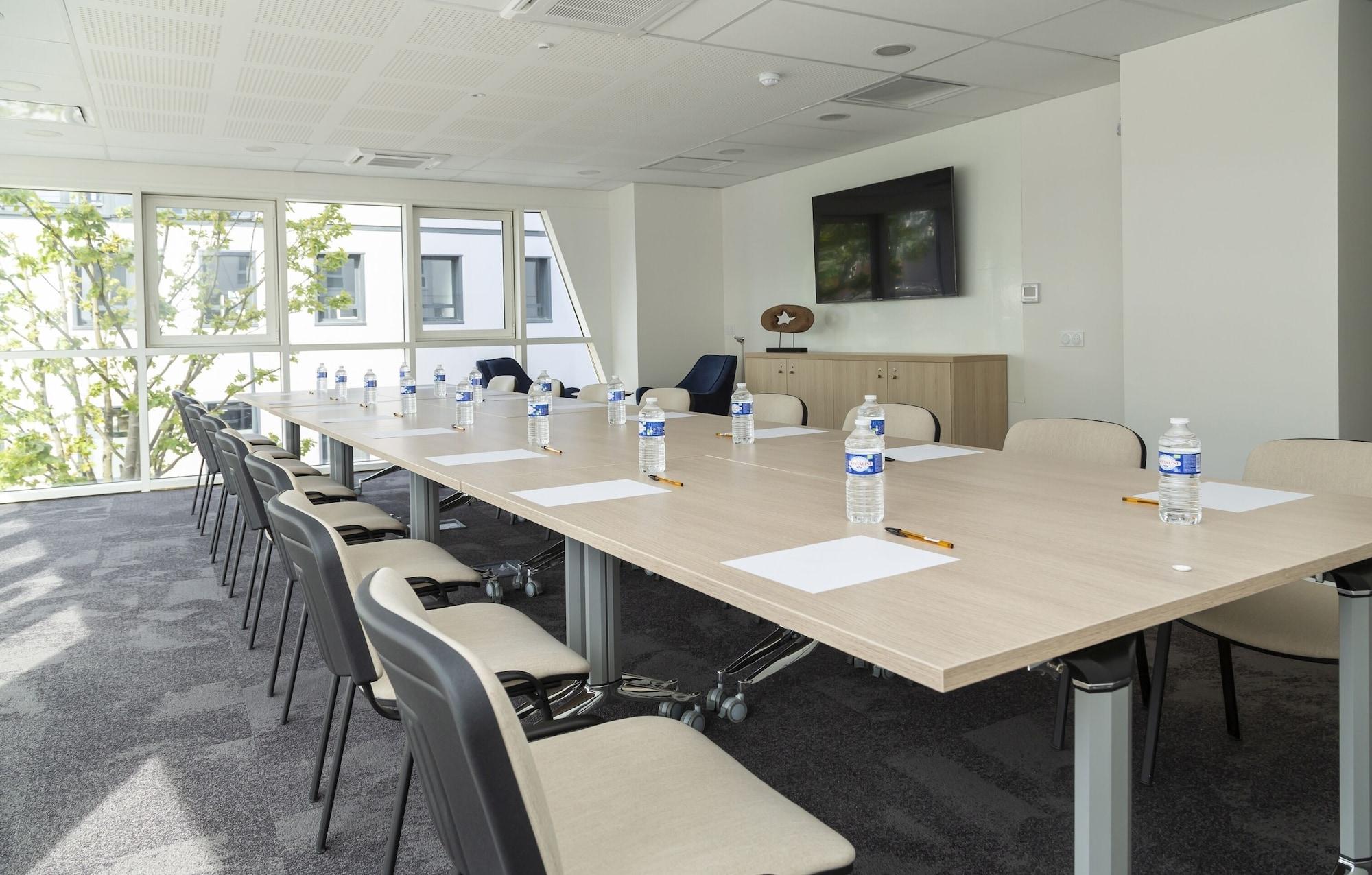 Sala de Reuniones Appart Hotel Odalys City Le Havre Les Docks