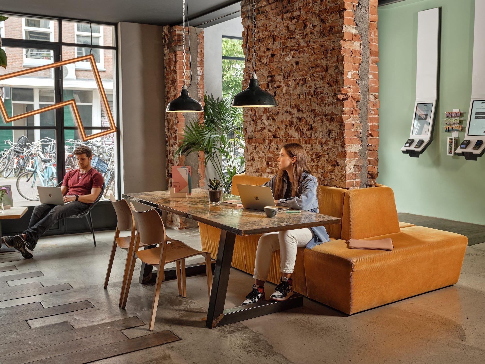 Bar/Salón CityHub Amsterdam