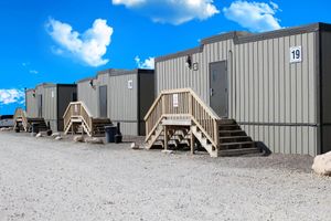 Alojamiento - Target Hospitality - Mentone Skillman Station Lodge