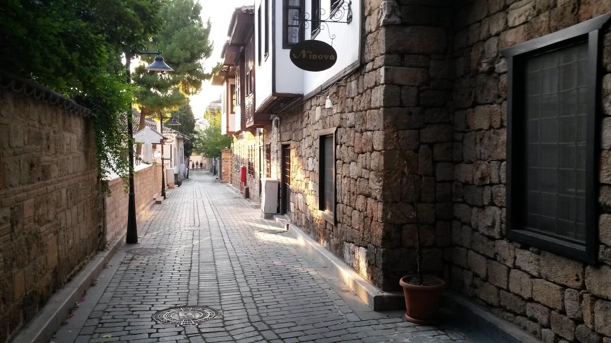Vista Exterior Ninova Pension