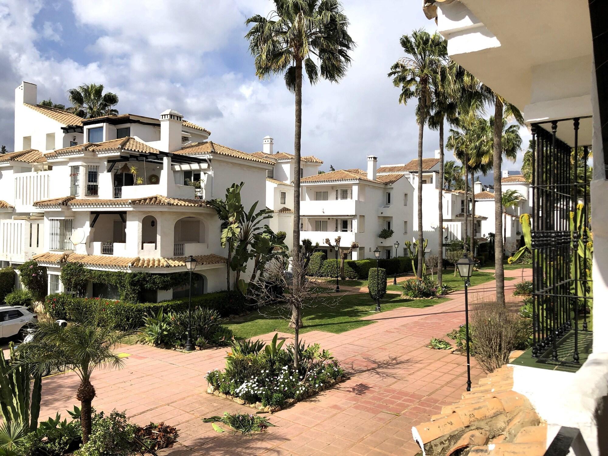 Vista Exterior Serinamar - Los Naranjos de Marbella