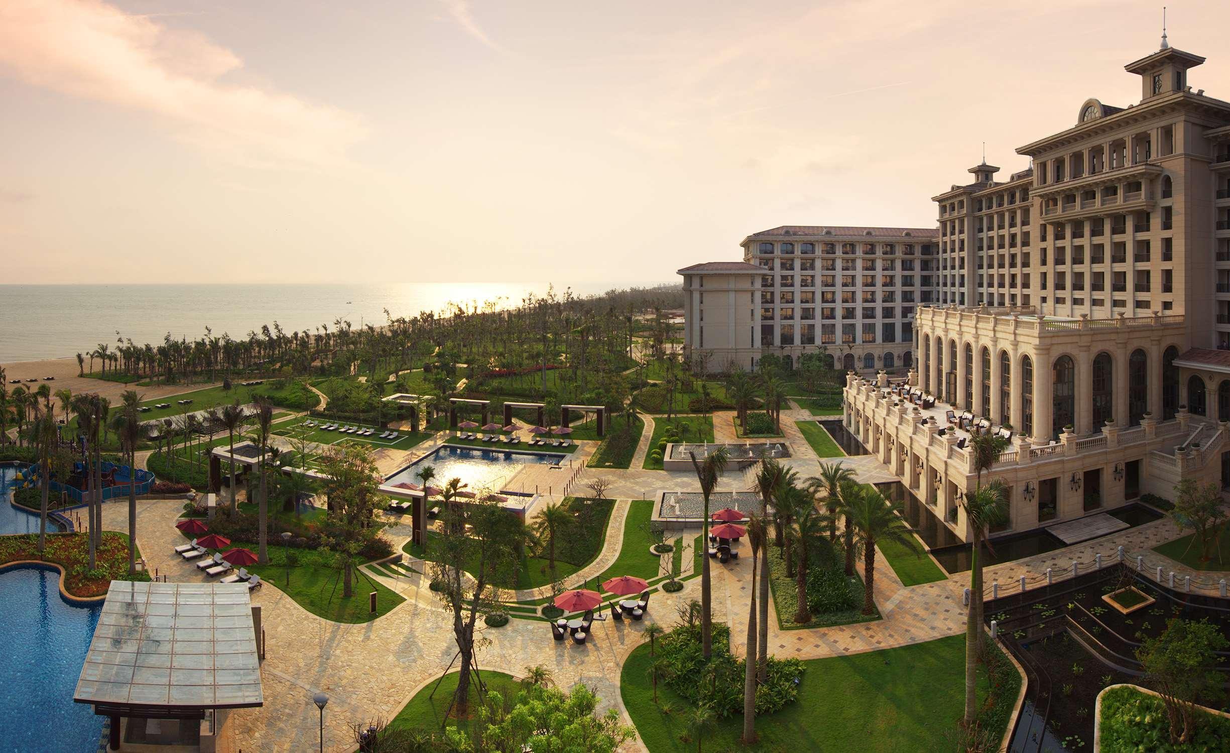 Vista Exterior Hilton Haikou Meilan