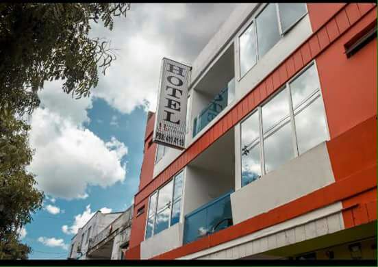 Vista Exterior Hotel Bulerias