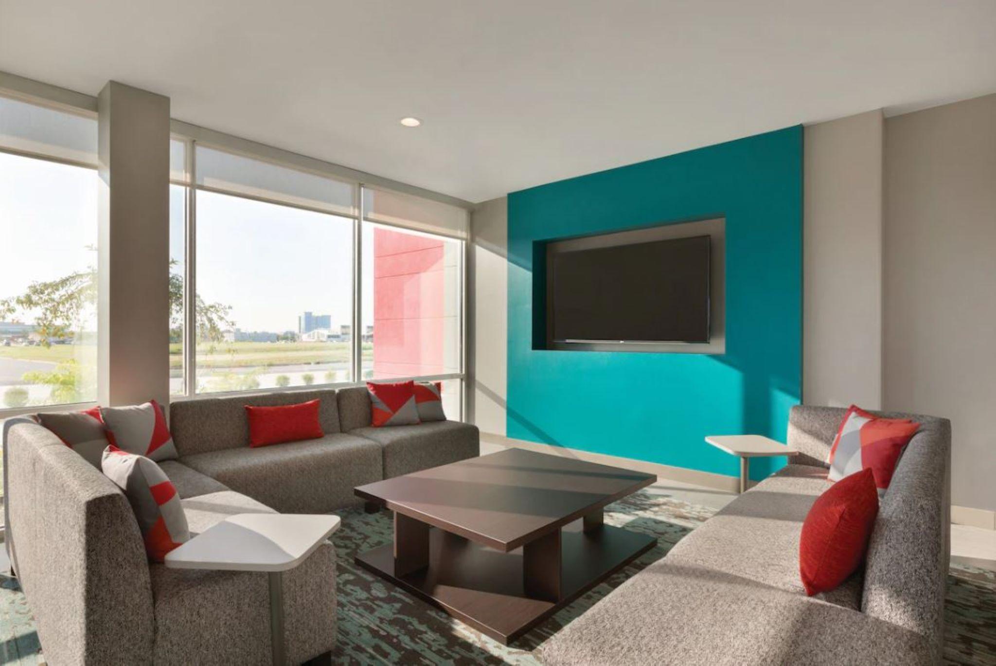Vista Lobby Avid Hotels Zeeland by IHG