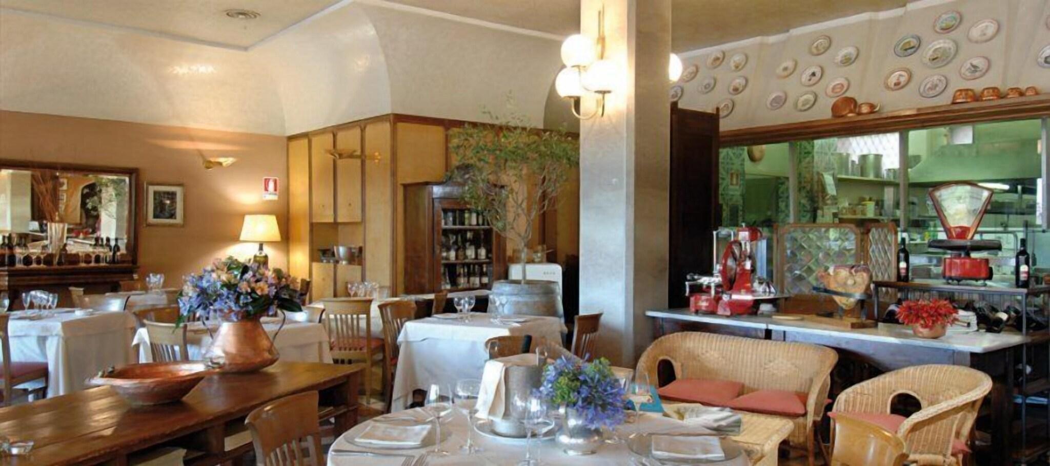 Bar/Salón Cacciani Giadrina