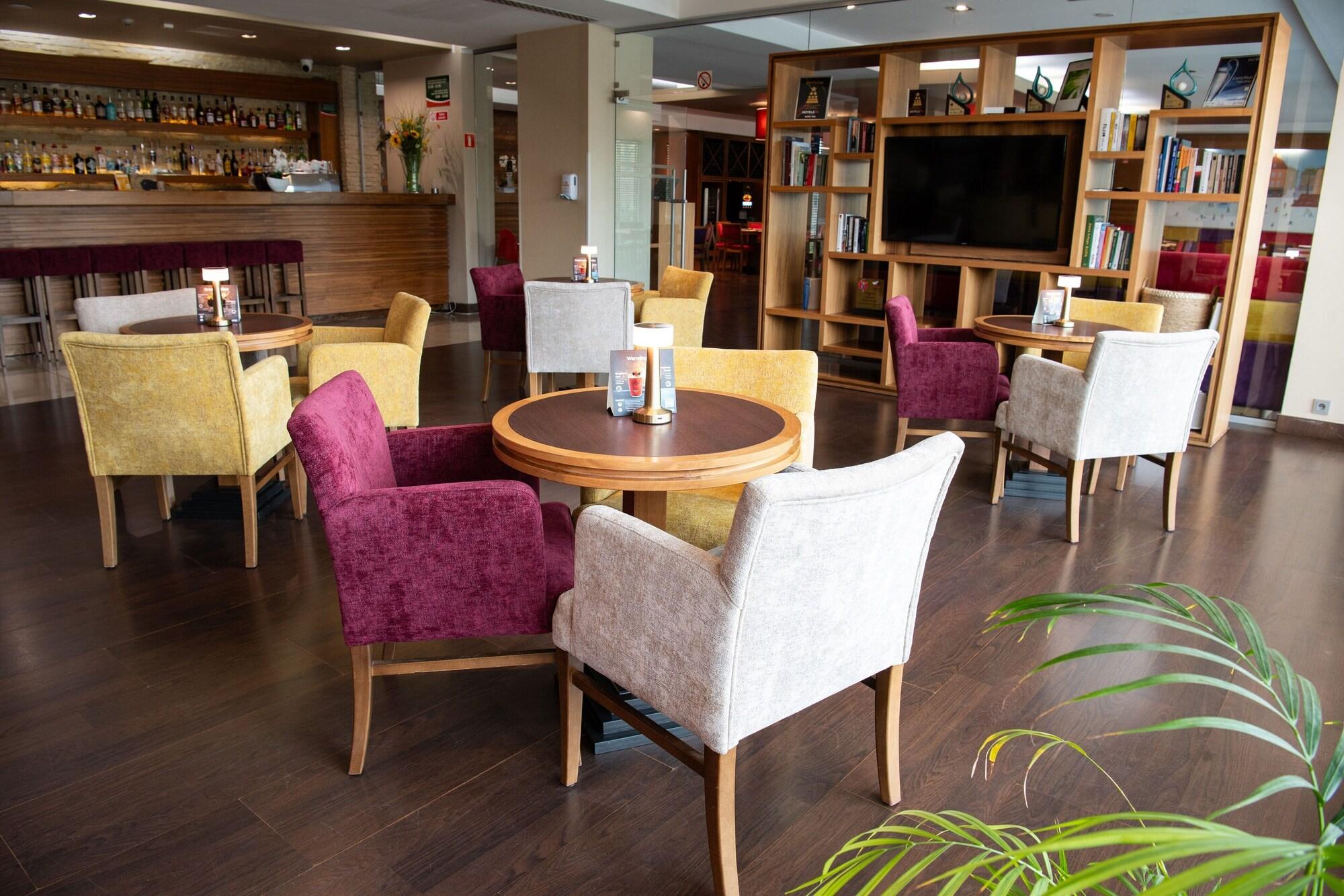 Bar/Salón Hotel DeSilva Warszawa Piaseczno