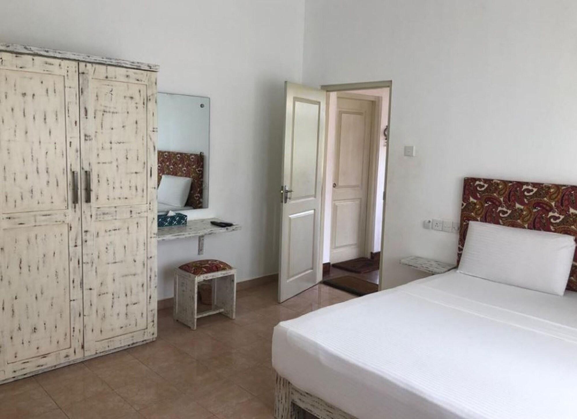 Habitación C J Beach Resort
