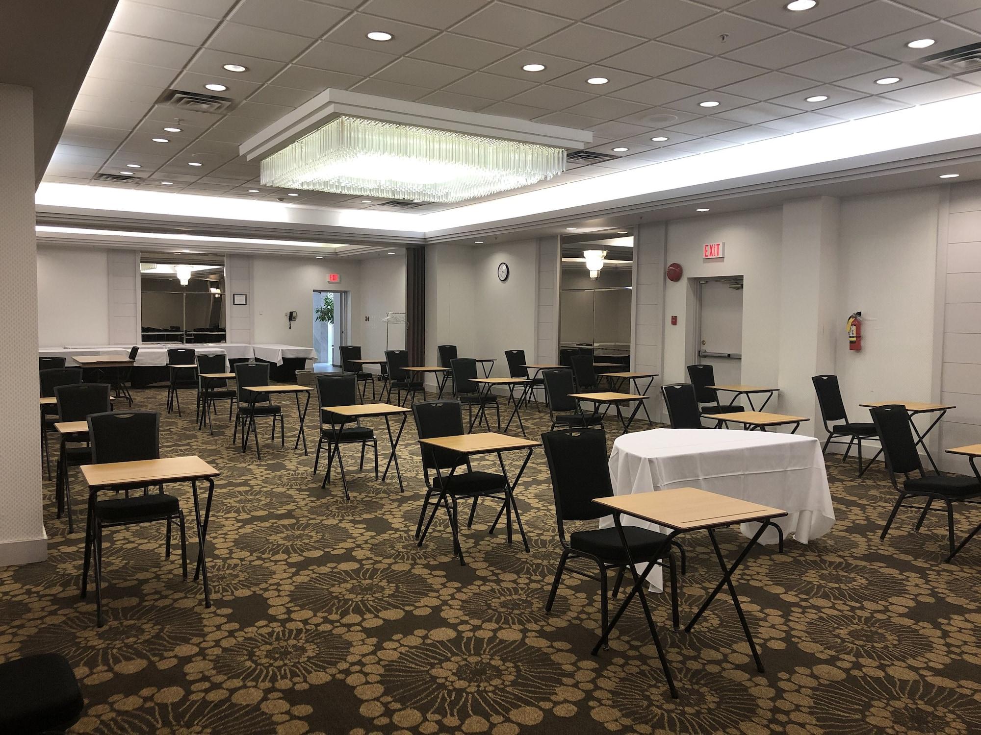 Sala de Reuniones Executive Suites Hotel Metro Vancouver