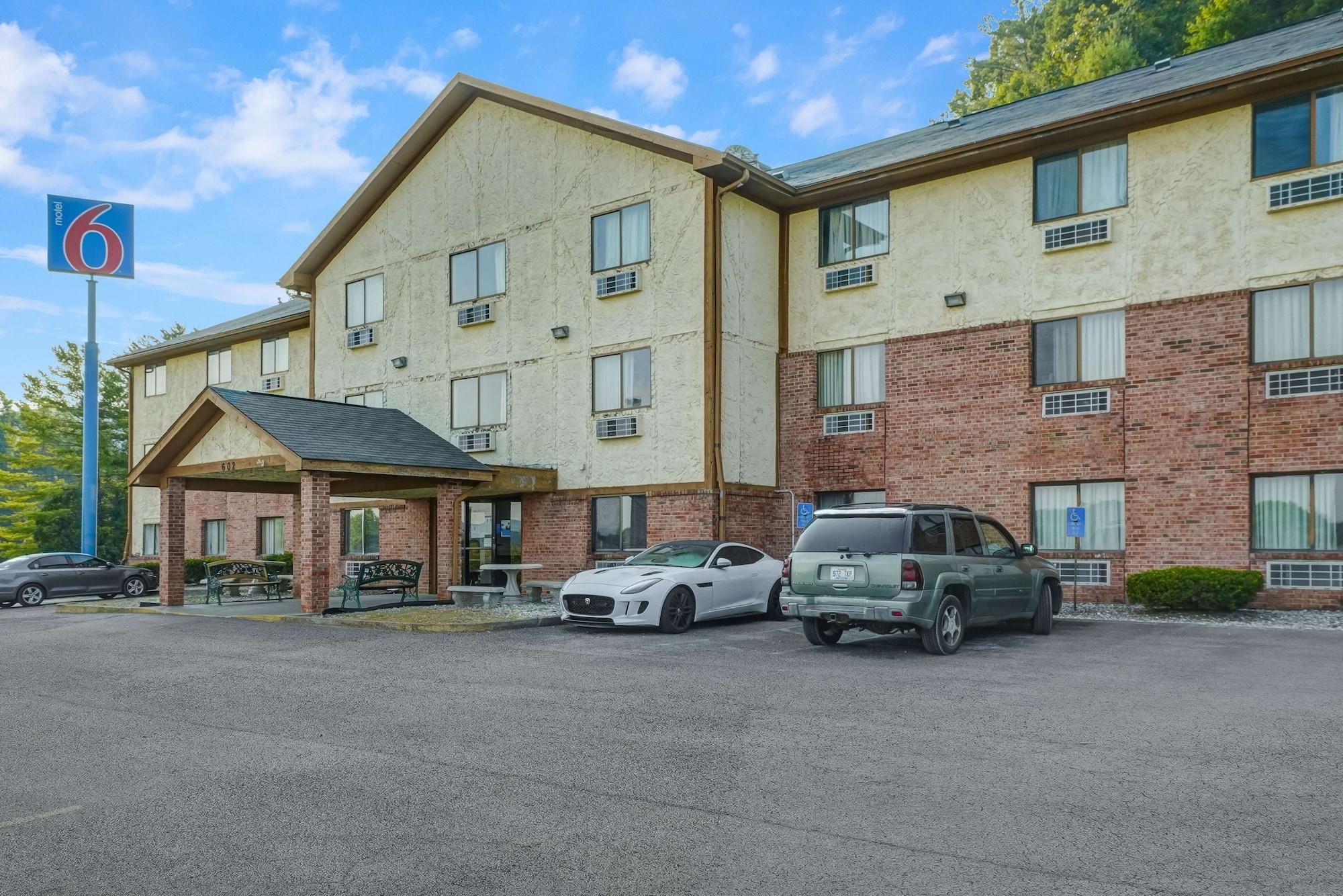 Varios Motel 6 Morehead, KY