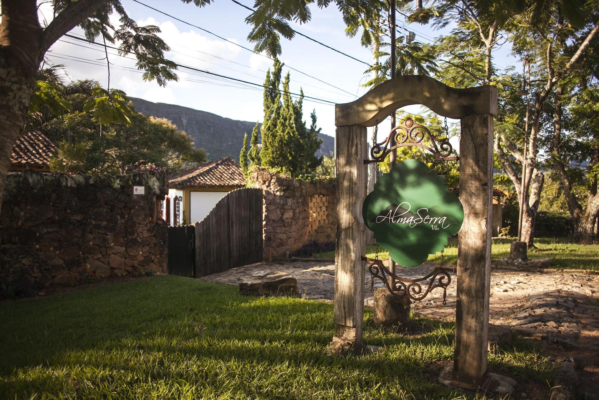 Vista Exterior Alma Serra Vila