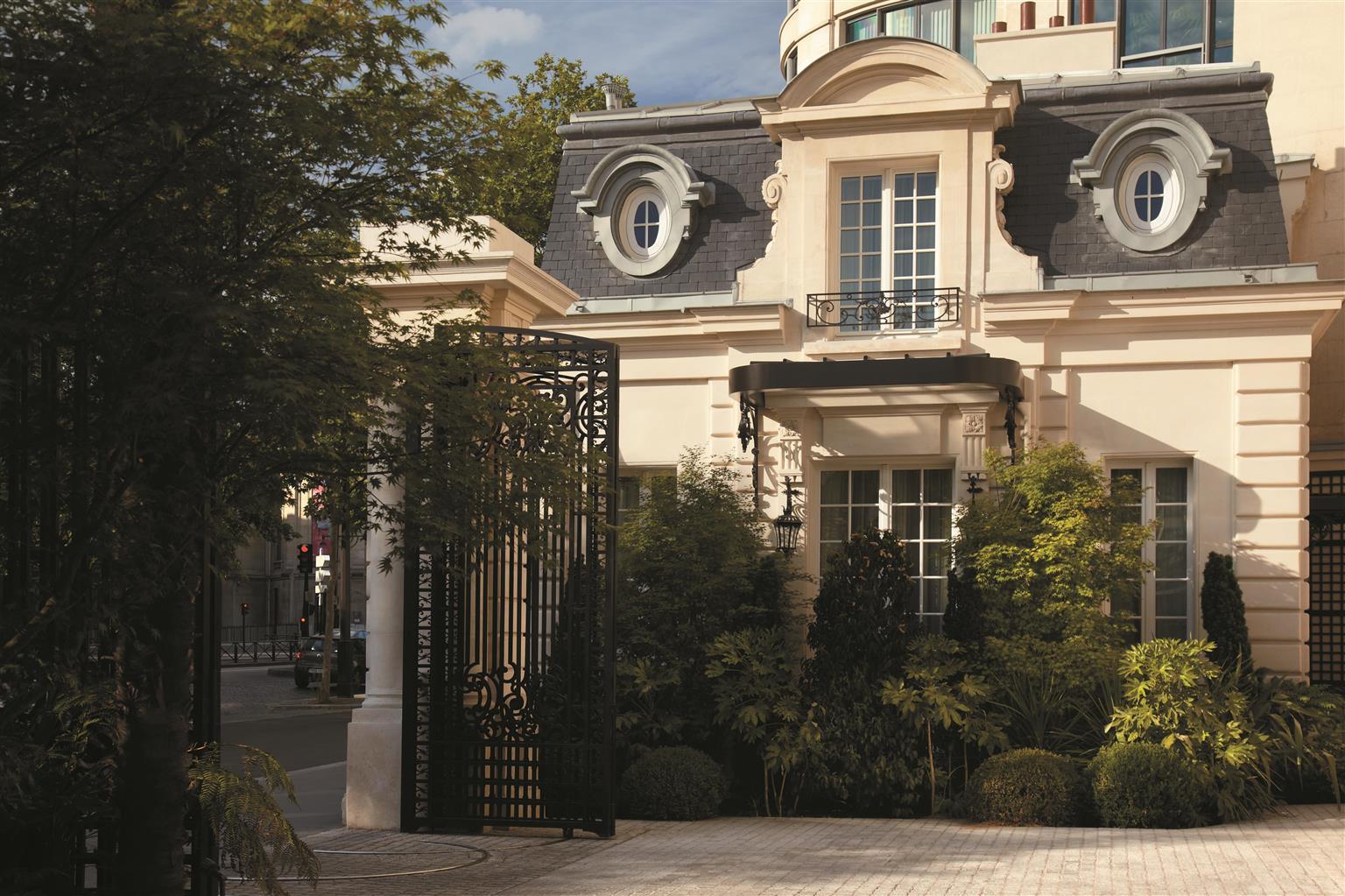 Hotel Shangri-La Hotel Paris