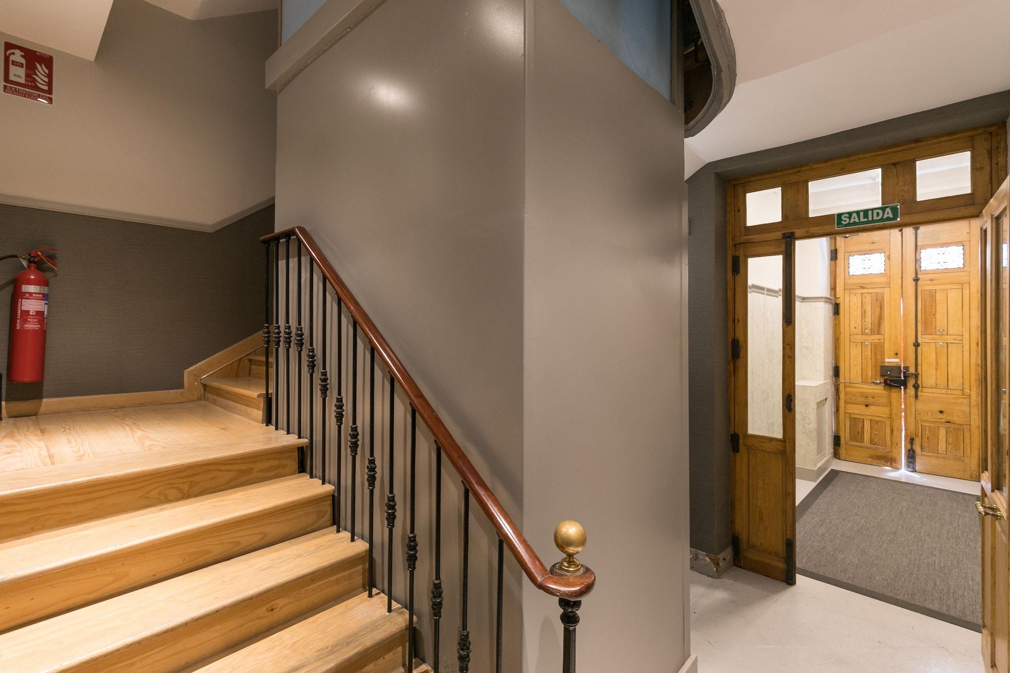 Vista Lobby Feelathome Madrid Suites Apartments