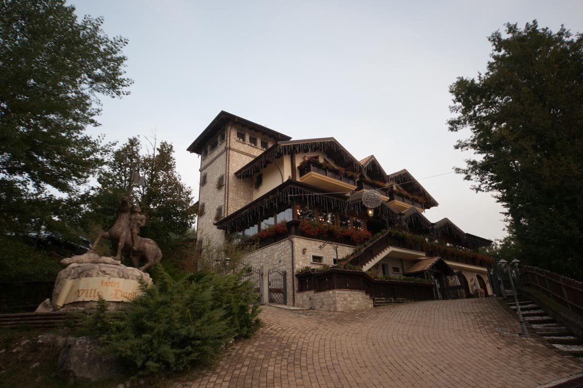 Vista Exterior Hotel Villa Danilo