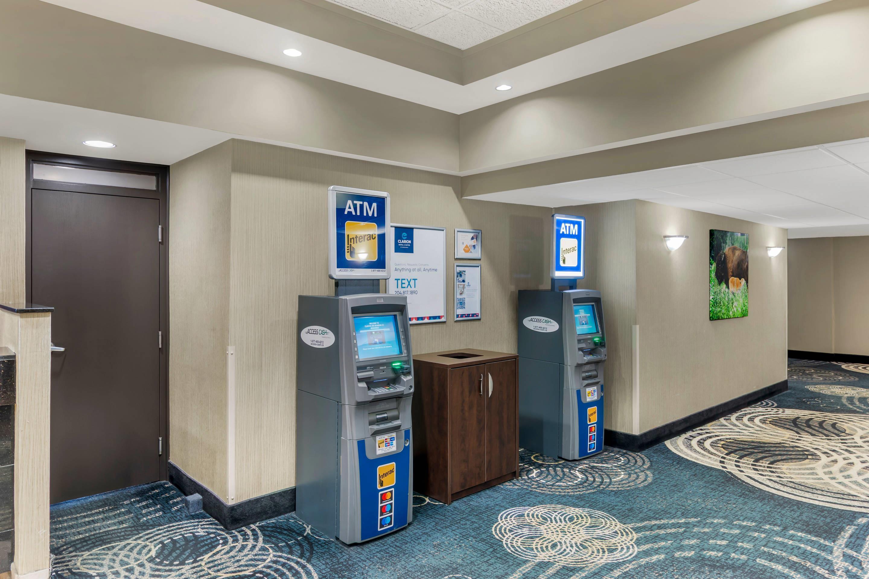 Vista Lobby Clarion Hotel & Suites