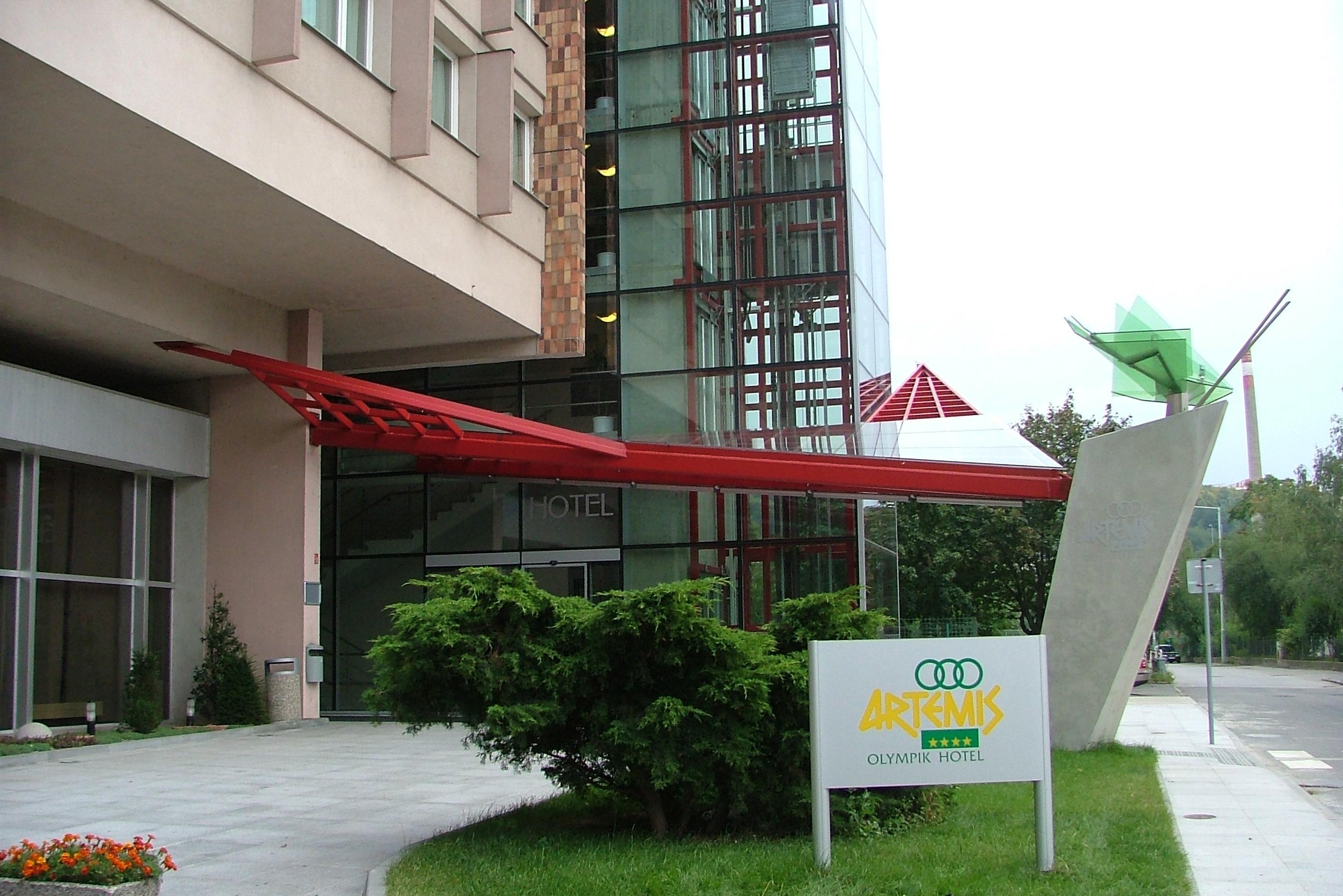 Vista Exterior Olympik Artemis