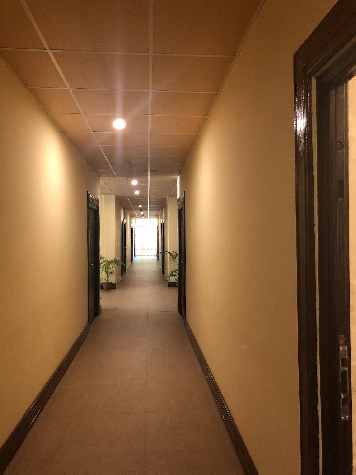 Varios Diamond Residence