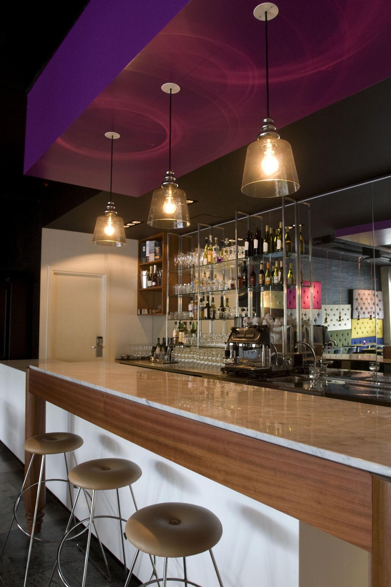 Bar/Salón Hotel Flora