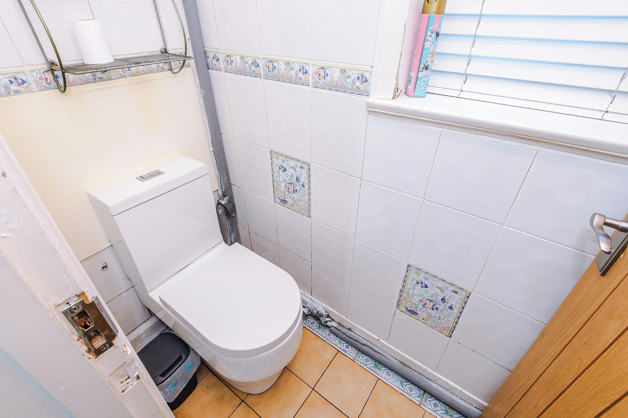 Equipamiento de Habitación Modern 3-Bed - Near Etihad & City Centre