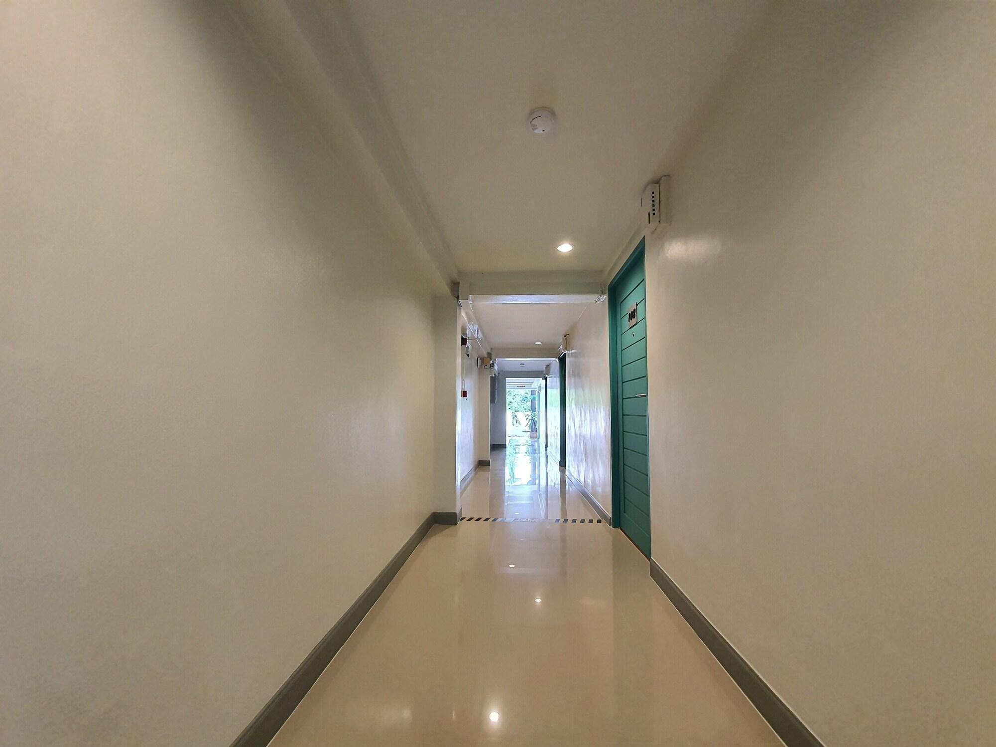 Varios Tiny Krabi Hotel