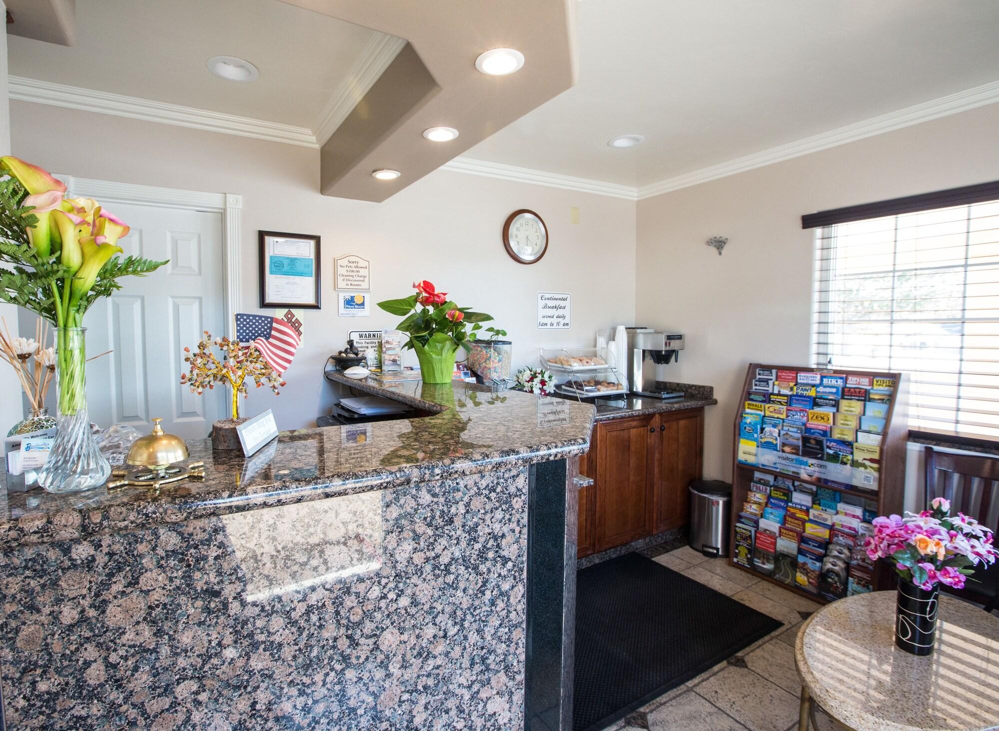 Vista Lobby Pismo Beachwalker Inn & Suites