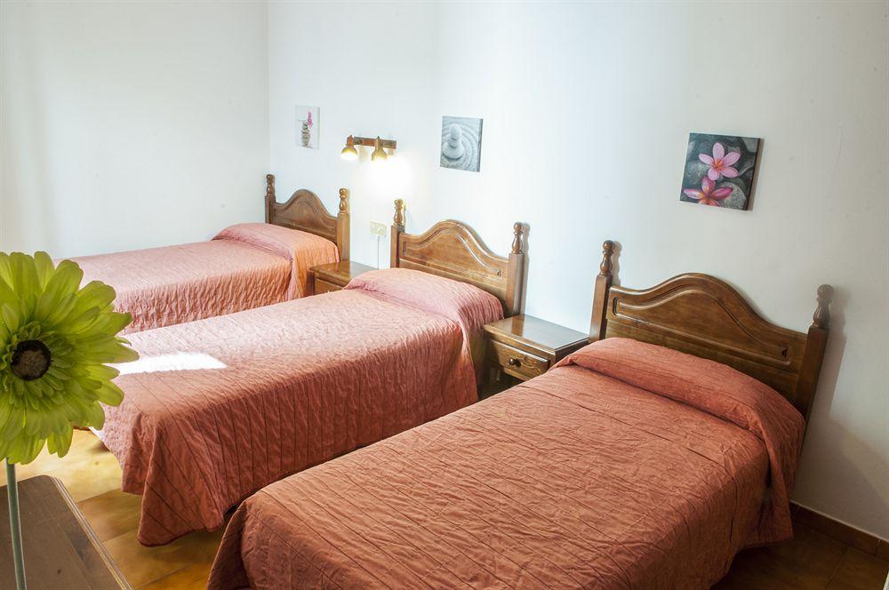 Hostal La Isla by null