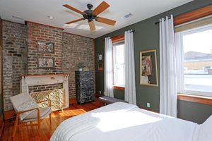Alquiler Vacacional - The Perch on Jefferson: Parking Pass Included! Sunlit Skies and City Views