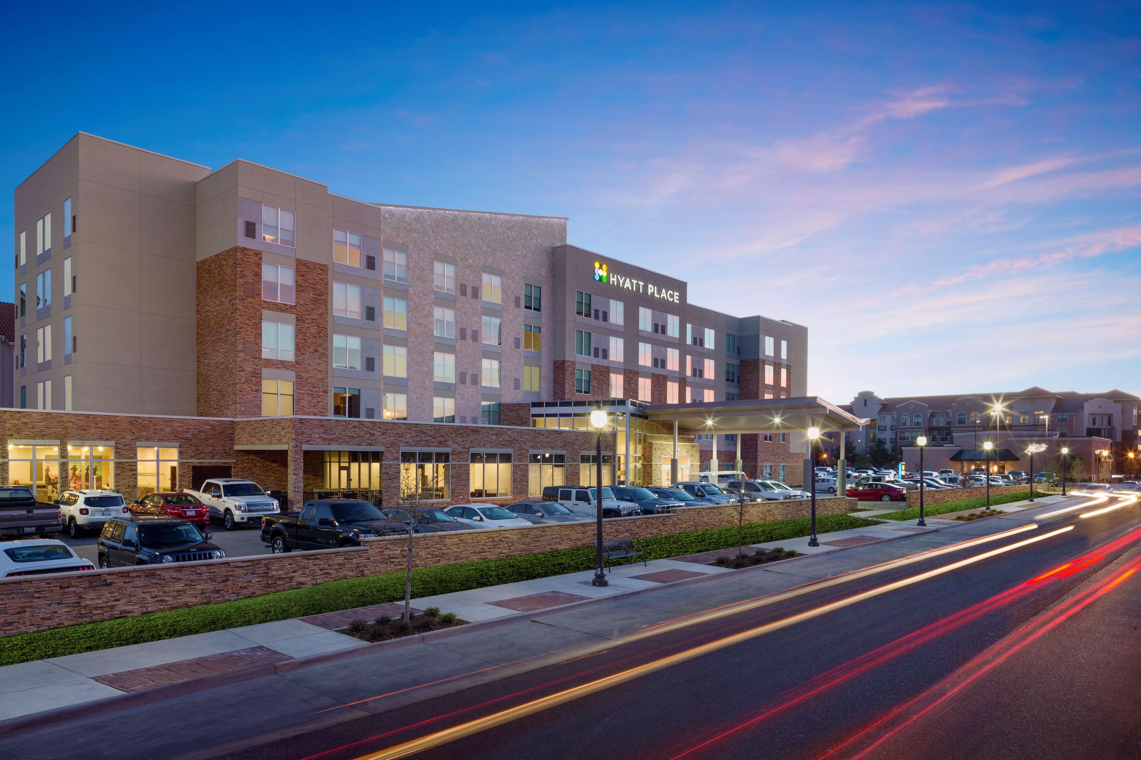 Vista Exterior Hyatt Place Lubbock