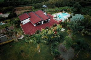 Alojamiento - ECOPARADISE