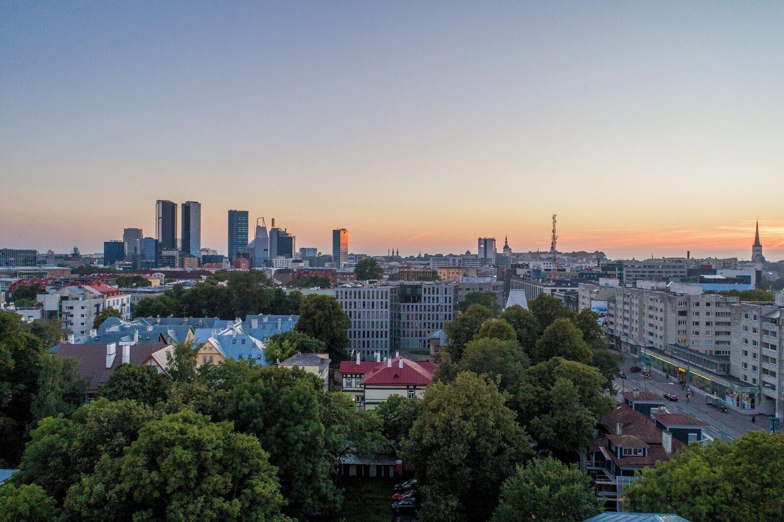 Varios Bob W Tallinn City Centre - Avangard