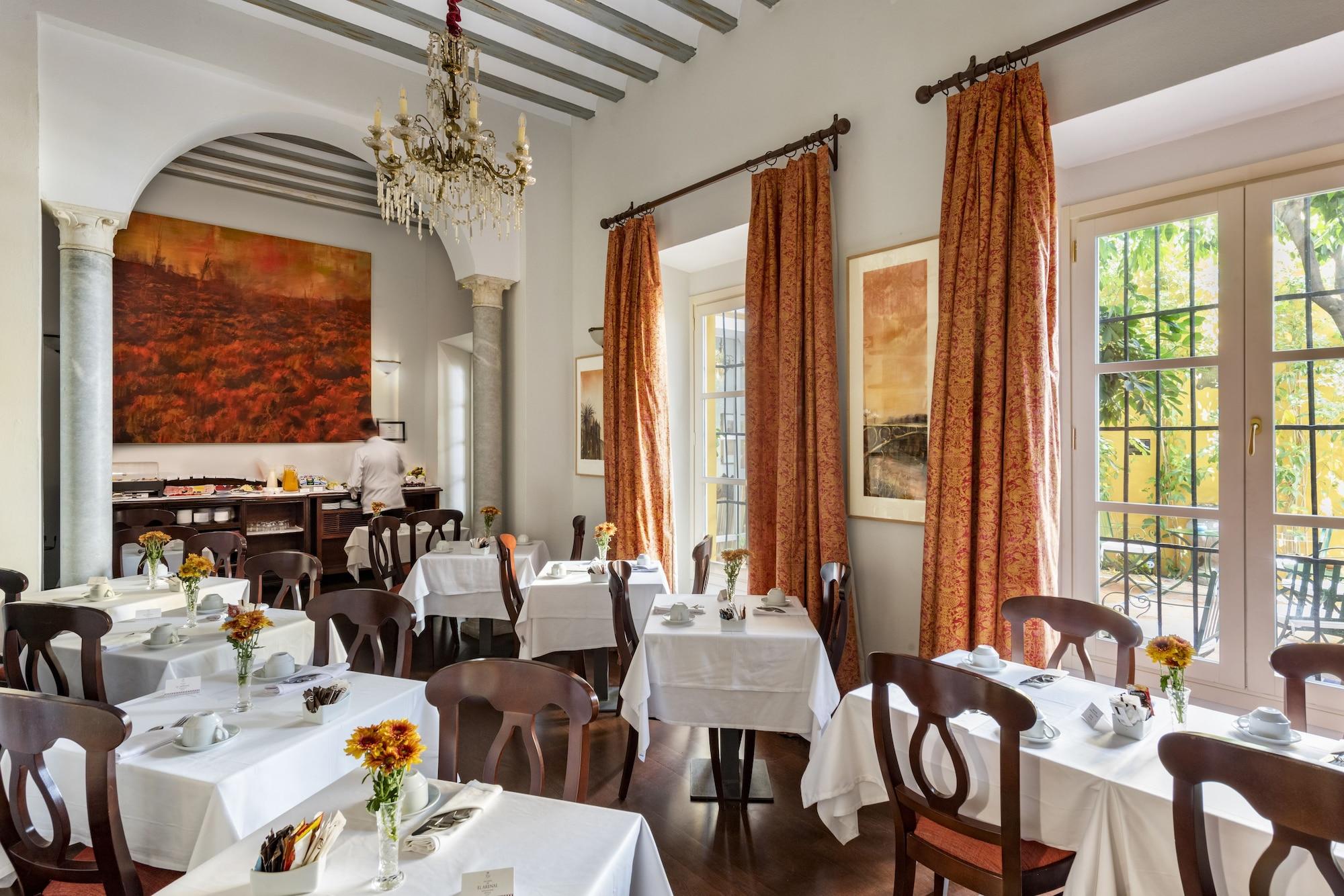 Restaurante Hotel Las Casas de El Arenal by Casas y Palacios