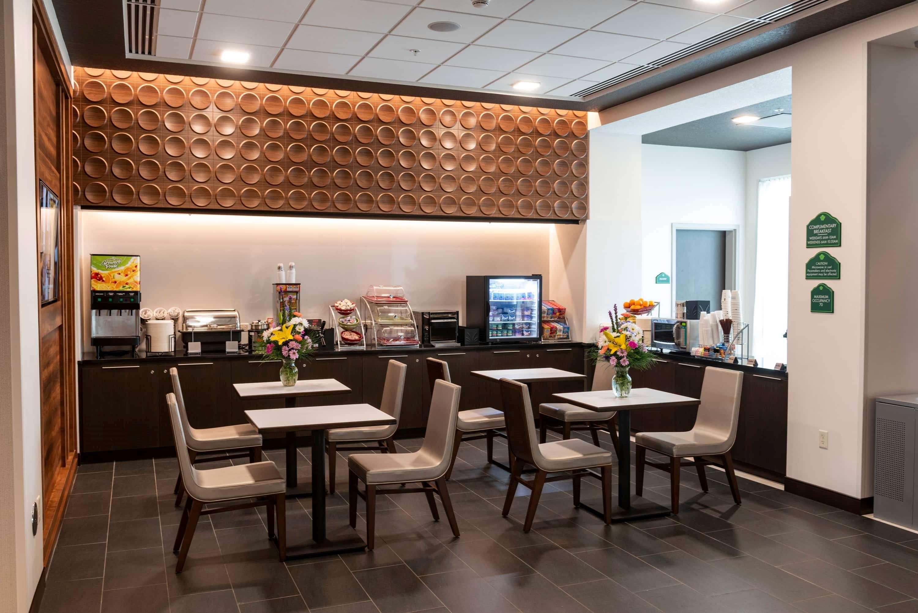 Restaurante Wingate by Wyndham Angola