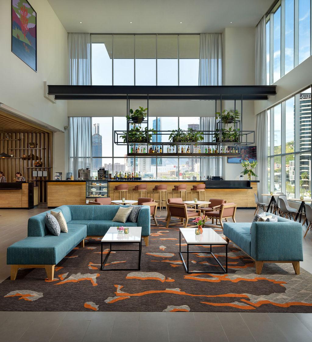 Vista Lobby Hyatt House Monterrey Valle