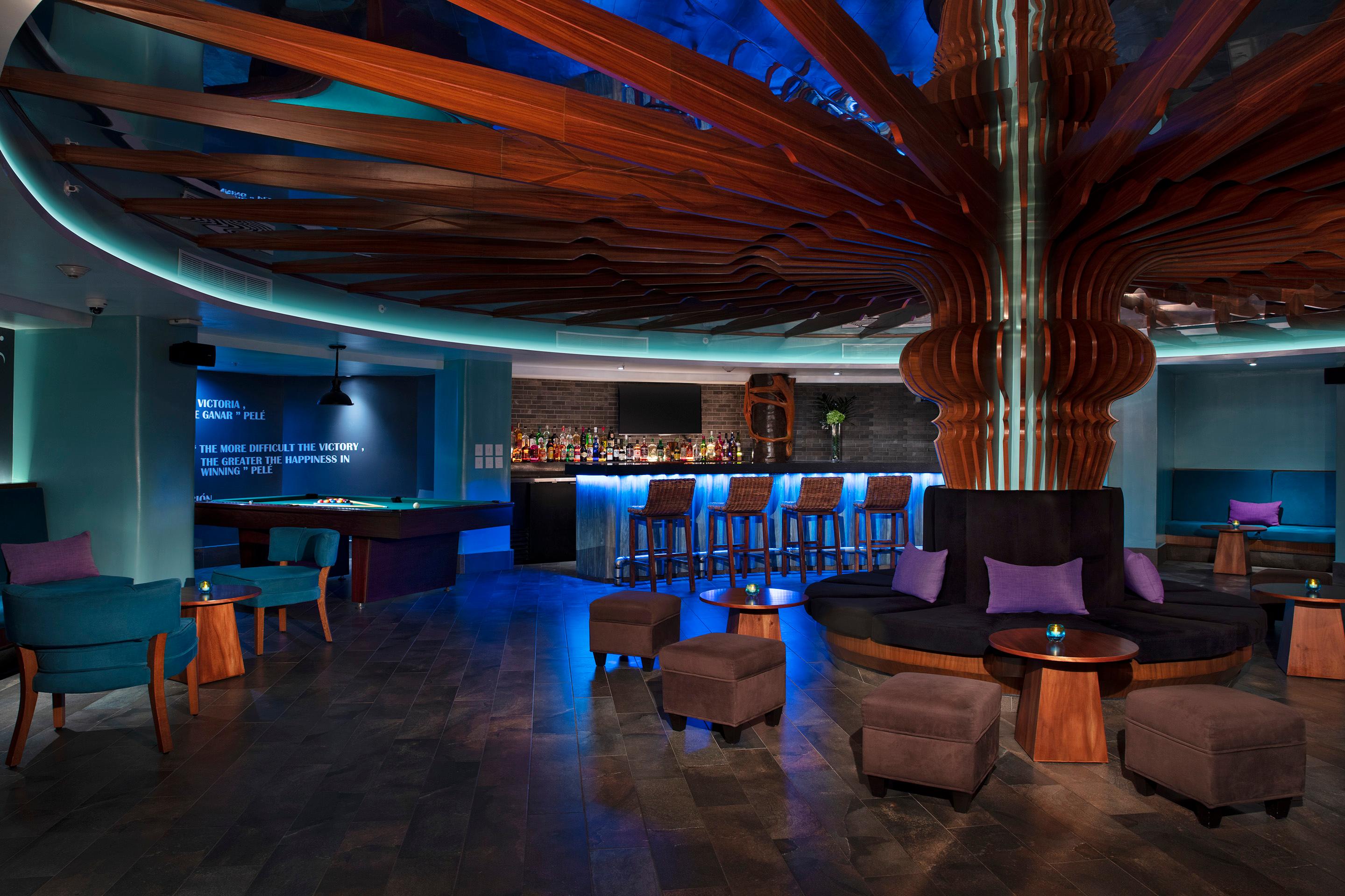 Bar/Salón Altitude by Krystal Grand Los Cabos - All Inclusive