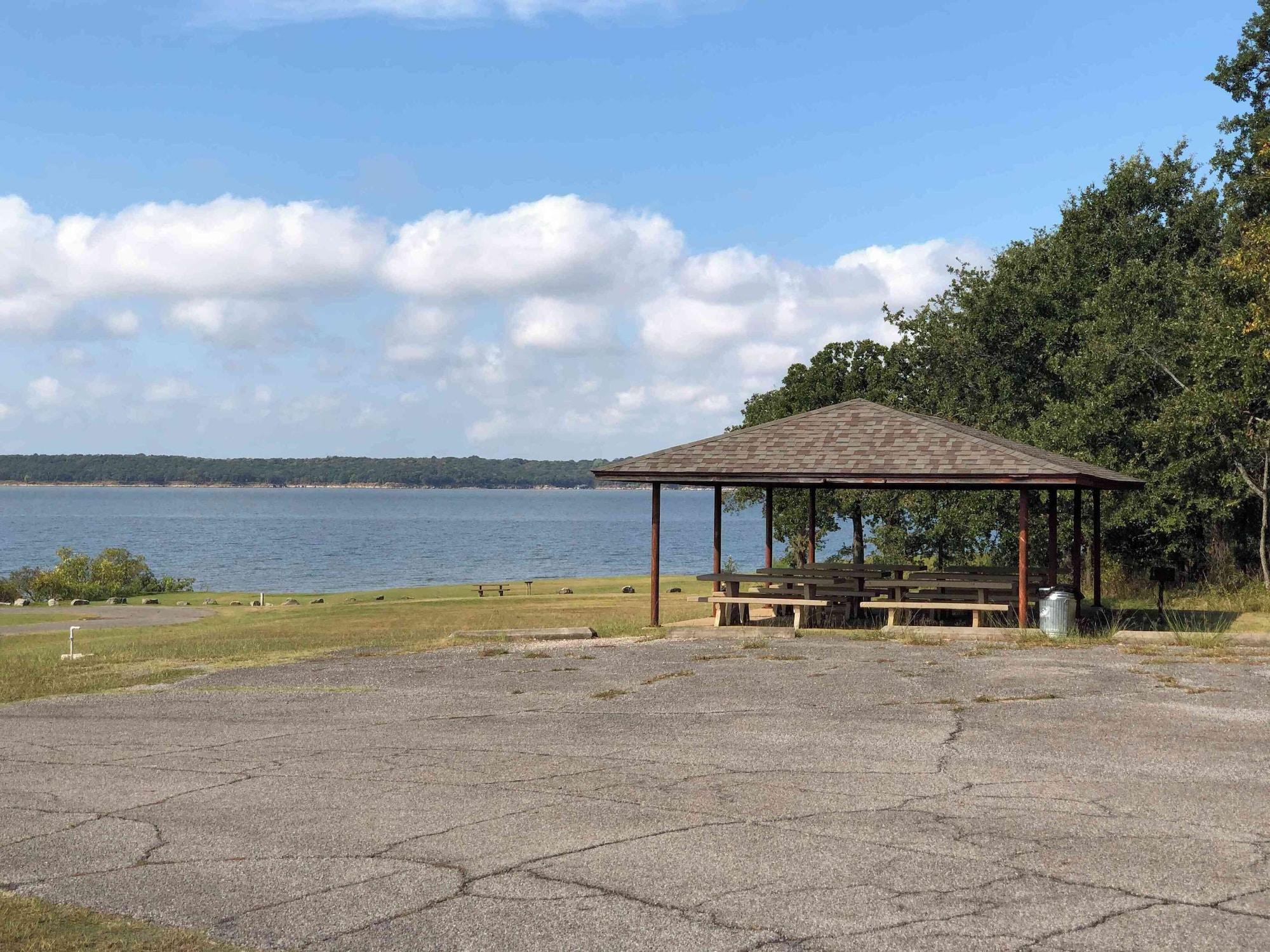 Salón de Baile Willow Springs Marina