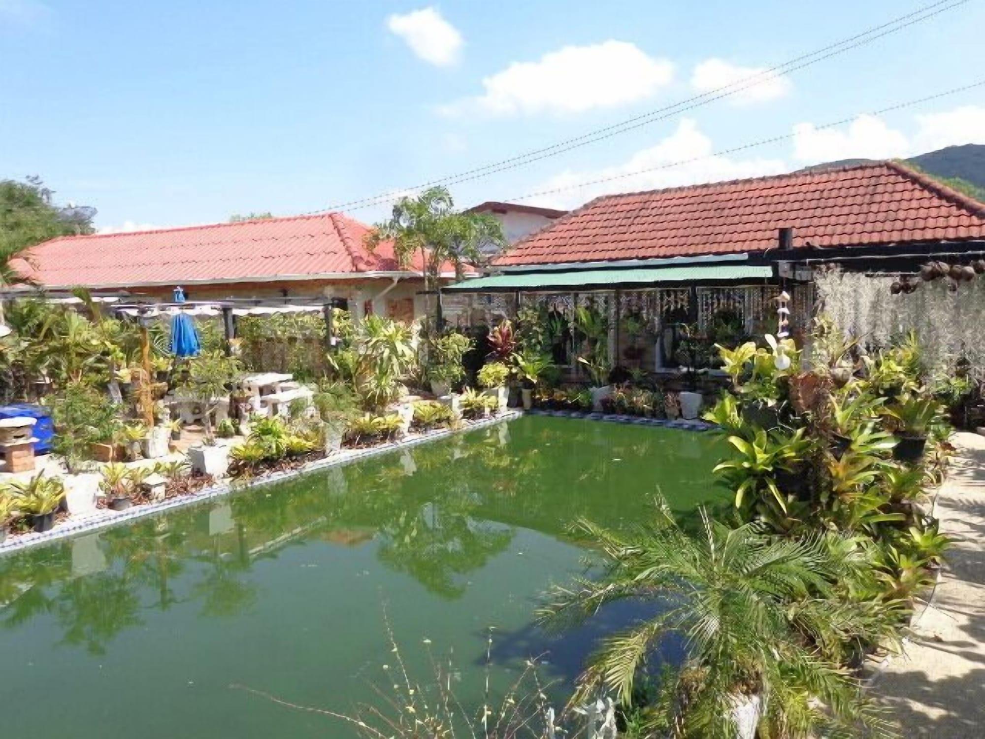 Vista Exterior One D Homestay